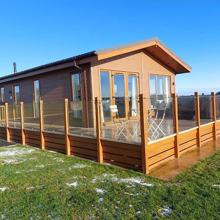 Luxury Family Beechwood Lodge With Hot Tub Lochwinnoch Extérieur photo